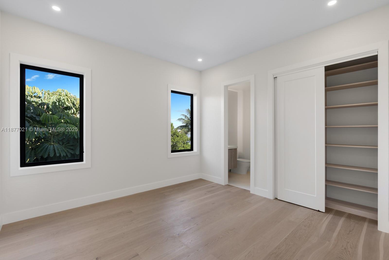 1351 Stillwater Dr Miami Beach, FL 33141