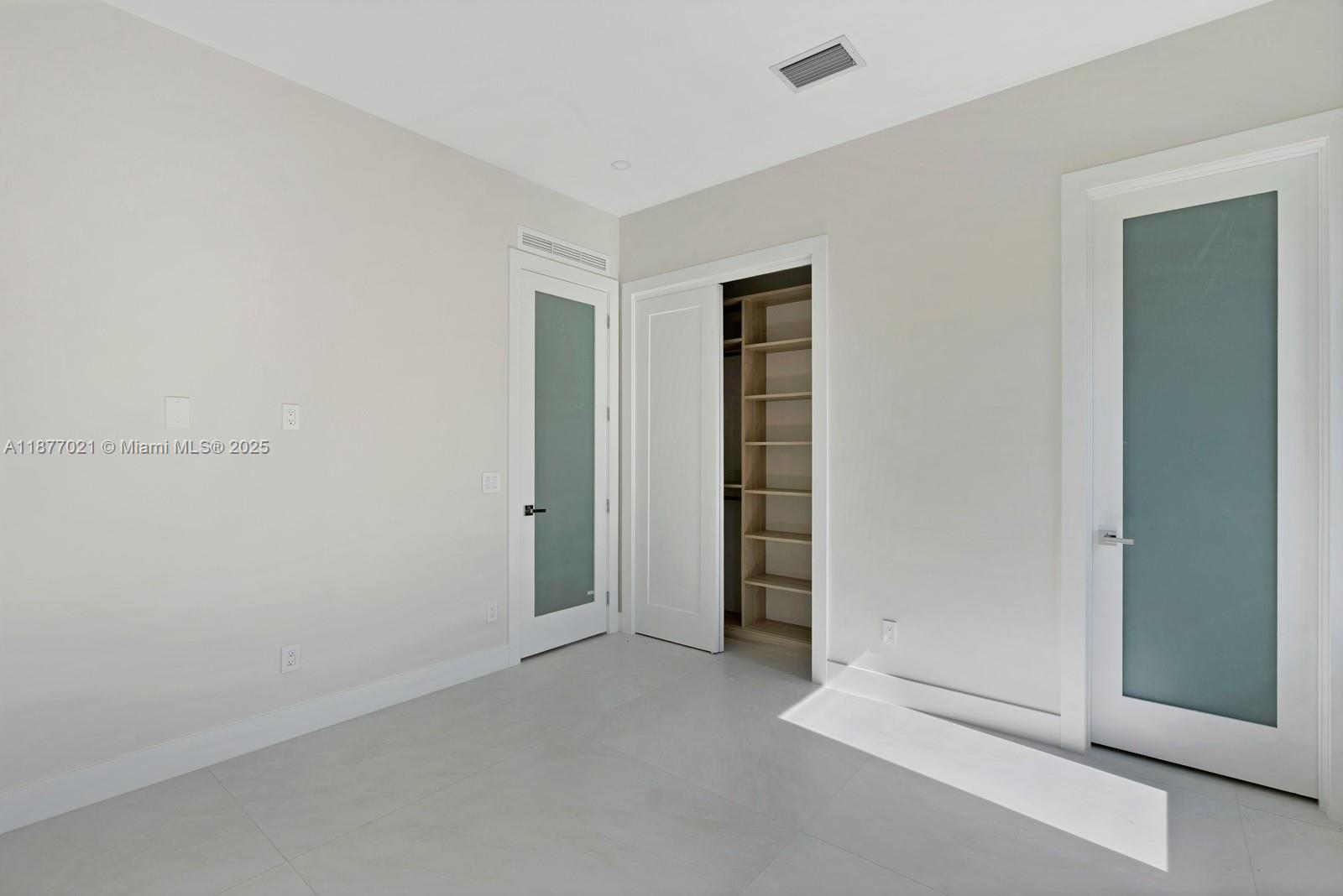 1351 Stillwater Dr Miami Beach, FL 33141