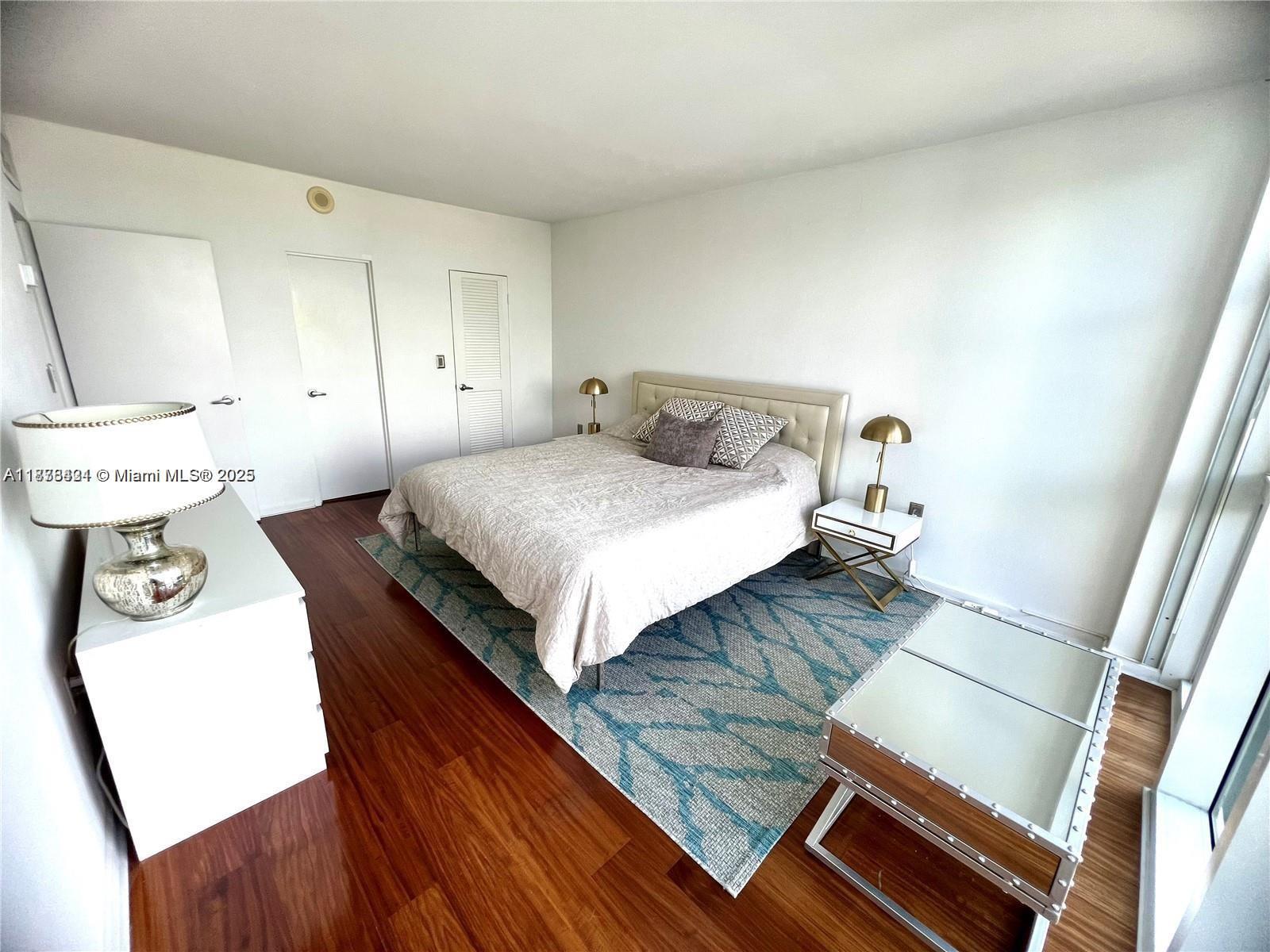 image Harbour House21