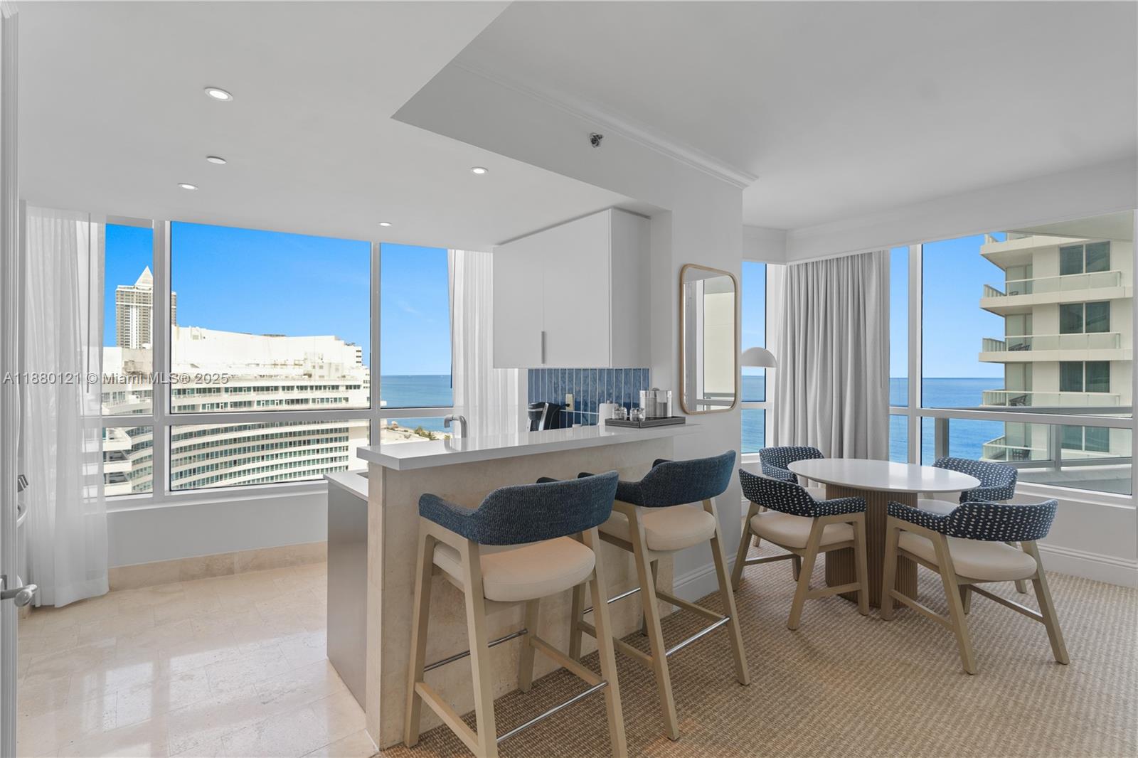 image Fontainebleau Ii Condo10