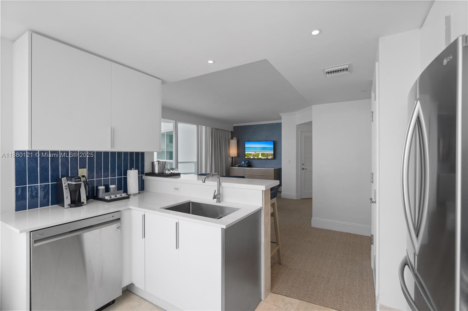 image Fontainebleau Ii Condo19