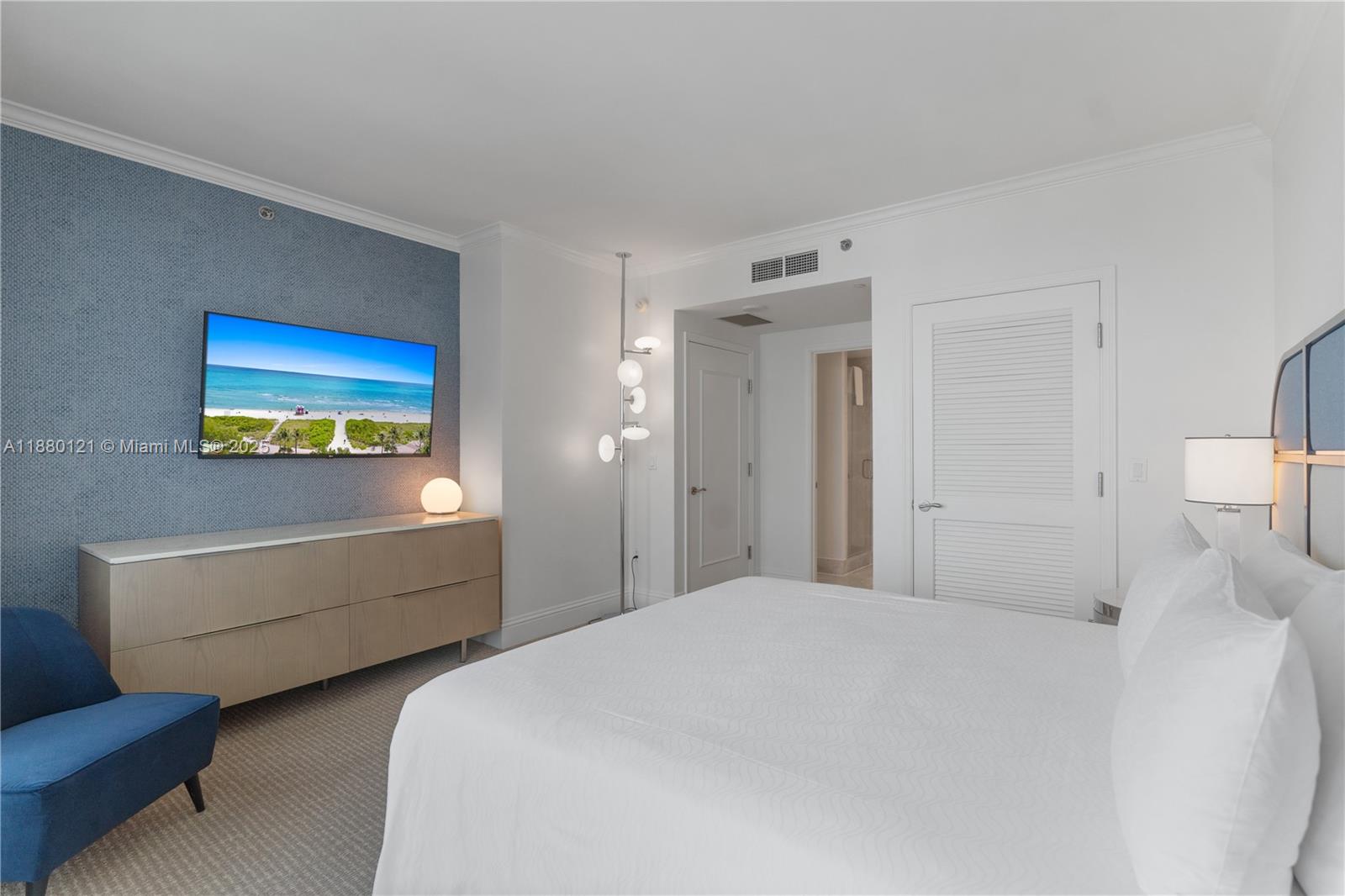 image Fontainebleau Ii Condo25