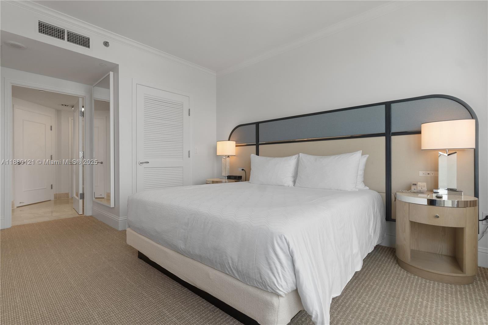 image Fontainebleau Ii Condo26