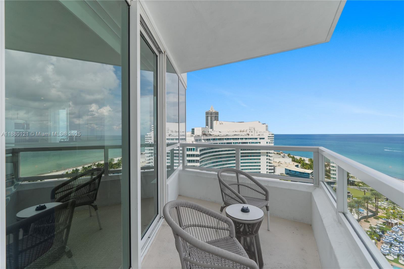 image Fontainebleau Ii Condo2