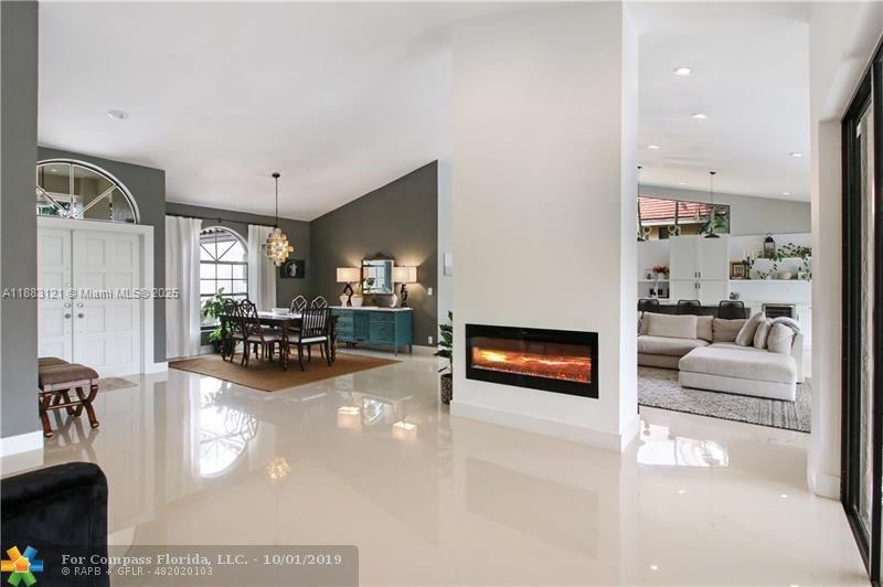 12180 NW 2nd St Coral Springs, FL 33071