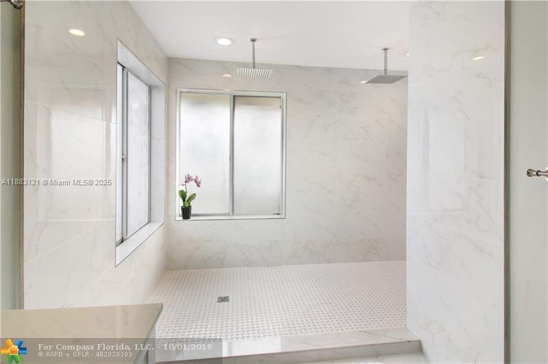 12180 NW 2nd St Coral Springs, FL 33071