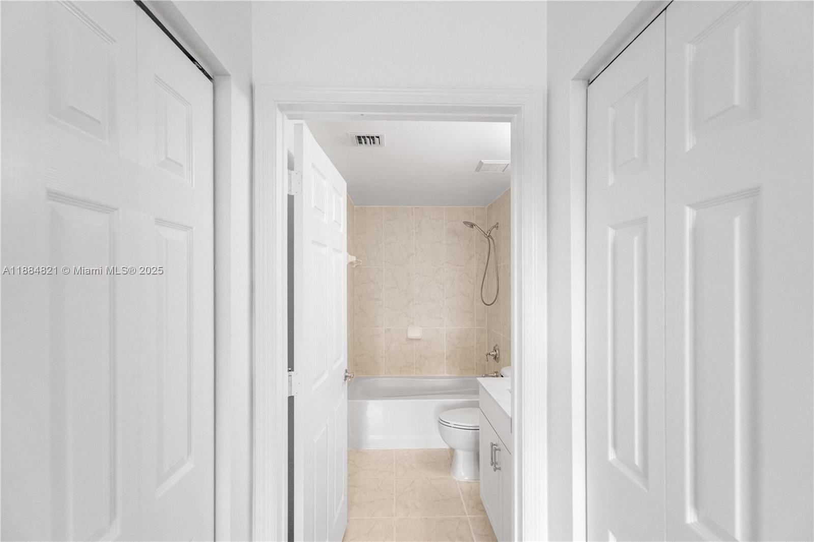 6851 SW 44th St #309 Miami, FL 33155