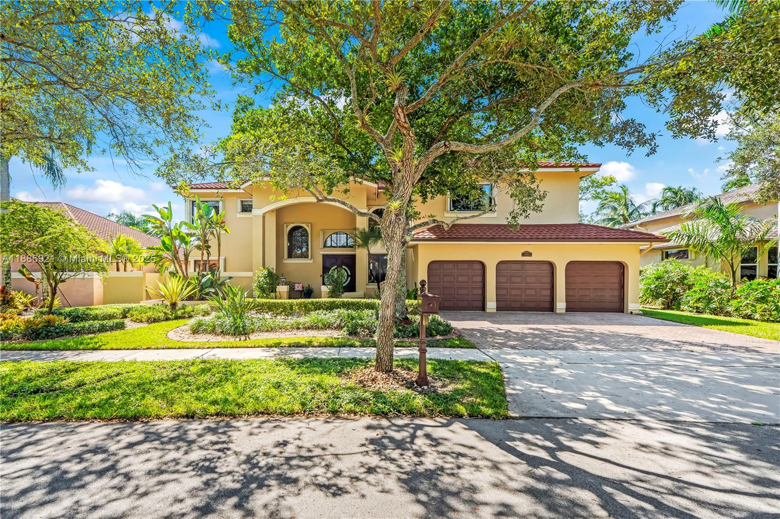 18112 NW 15th Ct