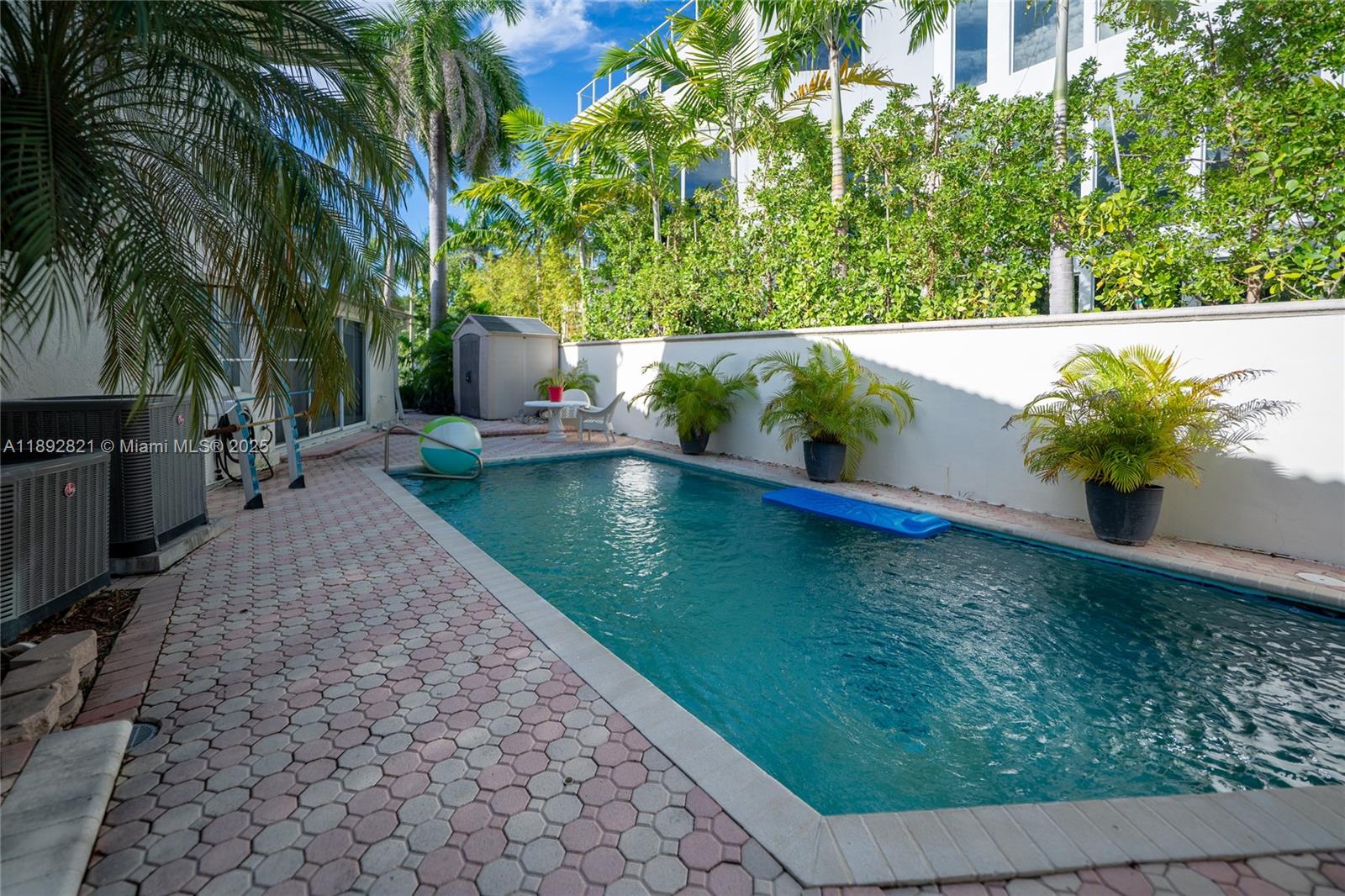 2701 N Atlantic Blvd Fort Lauderdale, FL 33308