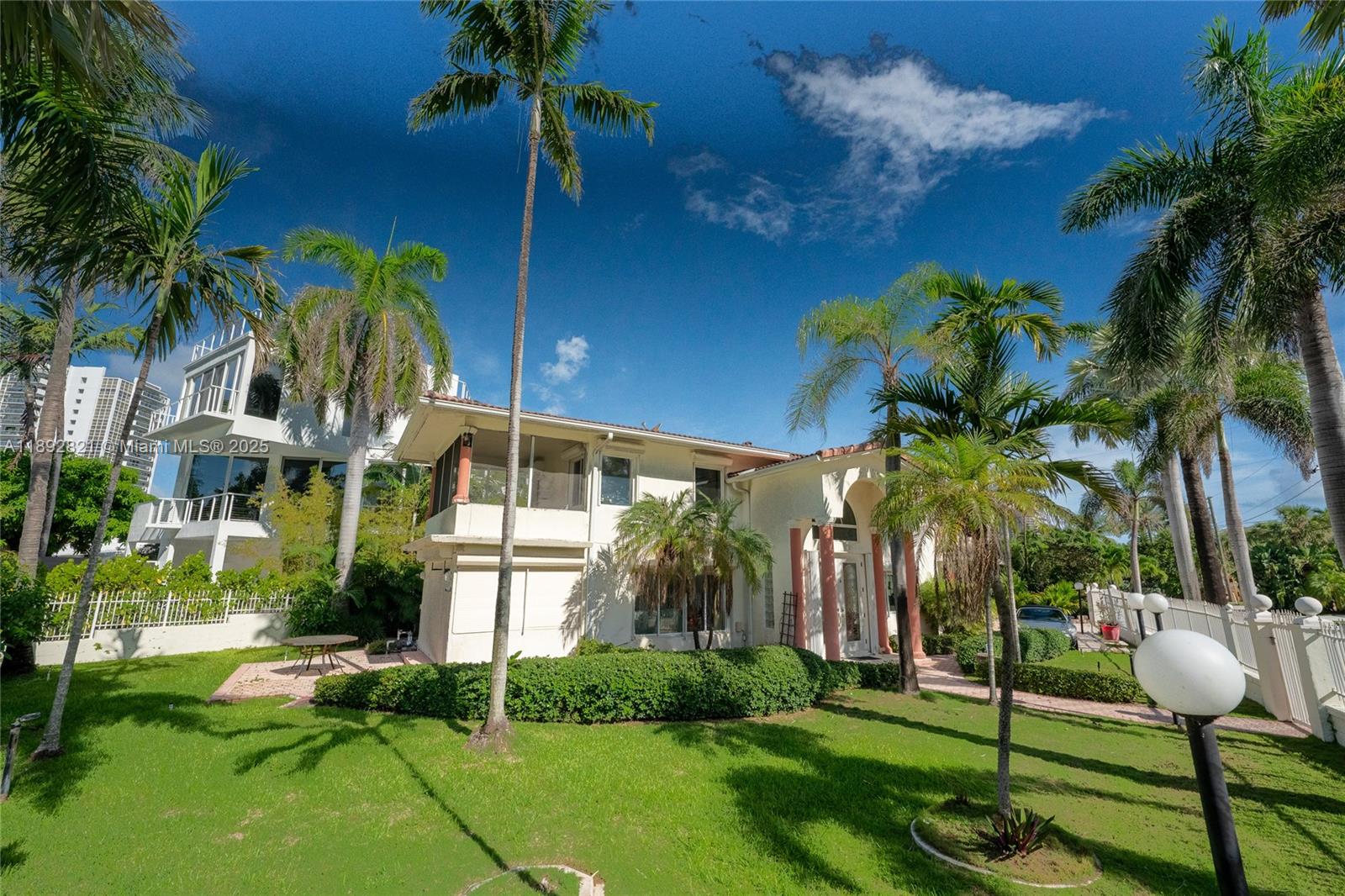 2701 N Atlantic Blvd Fort Lauderdale, FL 33308