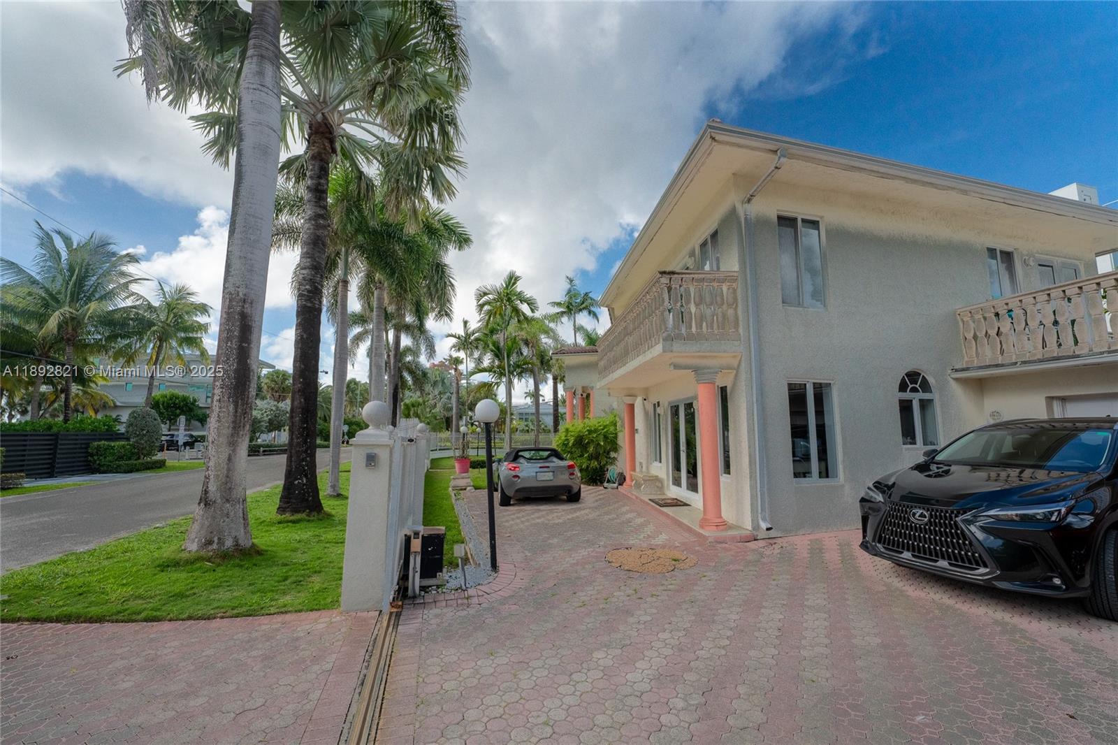 2701 N Atlantic Blvd Fort Lauderdale, FL 33308