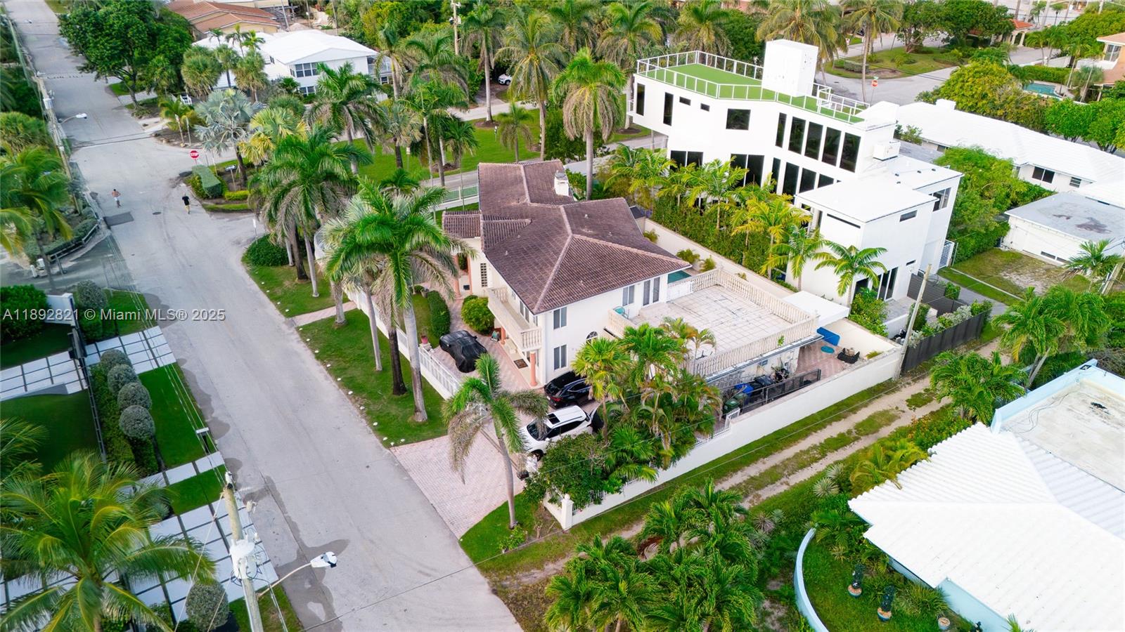 2701 N Atlantic Blvd Fort Lauderdale, FL 33308