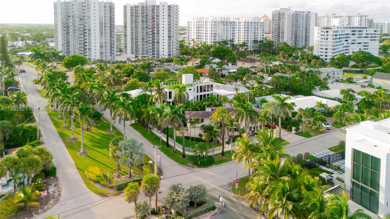 2701 N Atlantic Blvd Fort Lauderdale, FL 33308