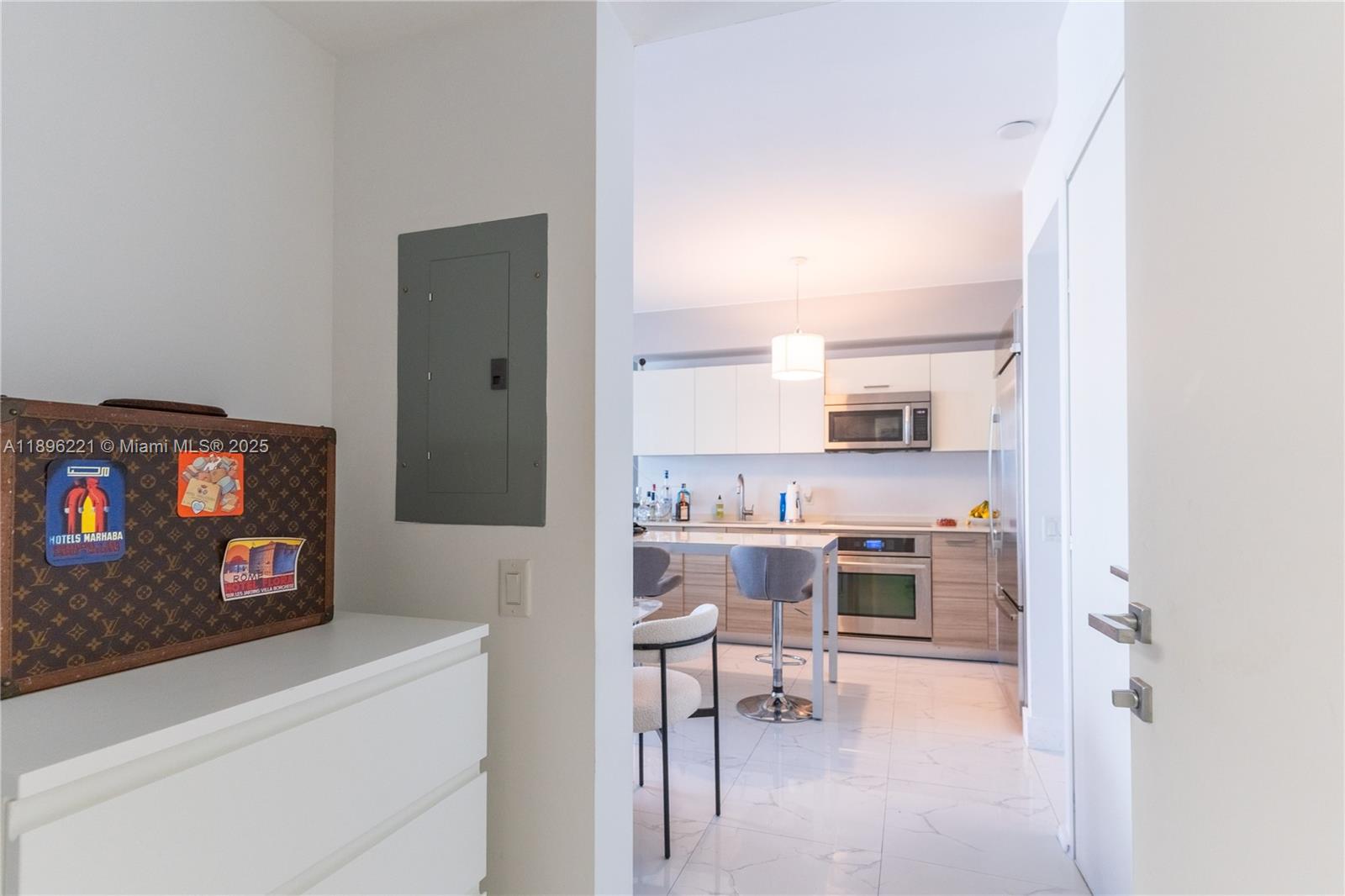 image Brickellhouse Condo9