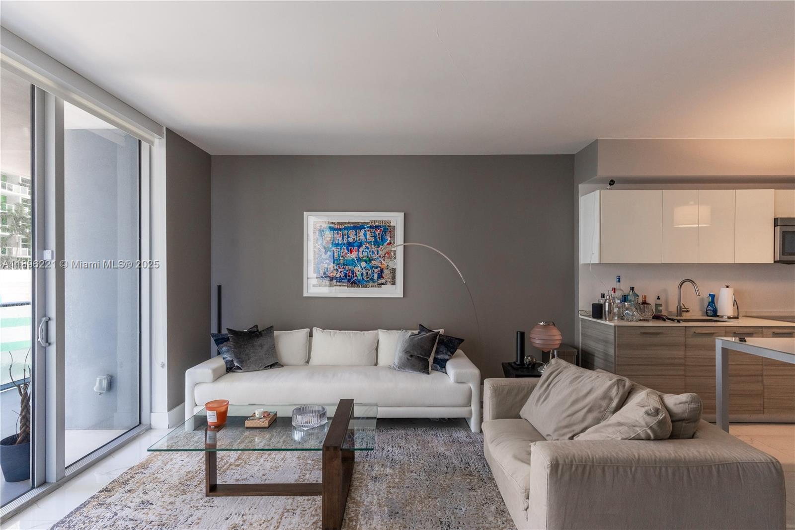 image Brickellhouse Condo2