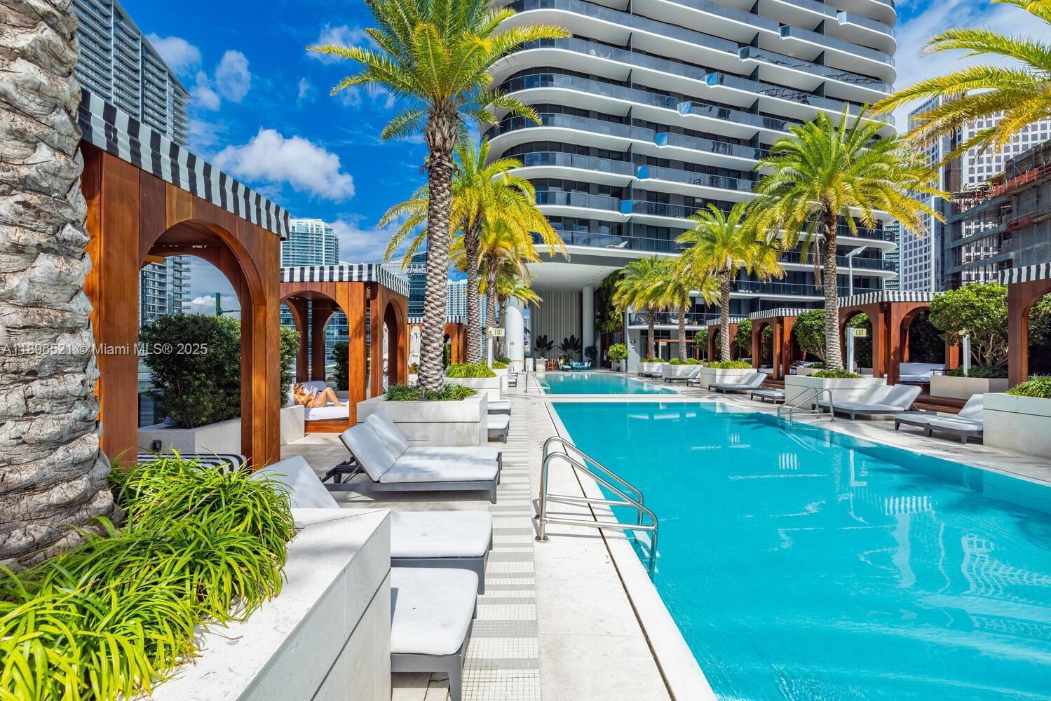 image Sls Lux Brickell16