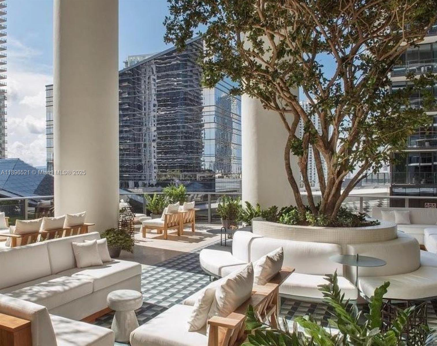 image Sls Lux Brickell22