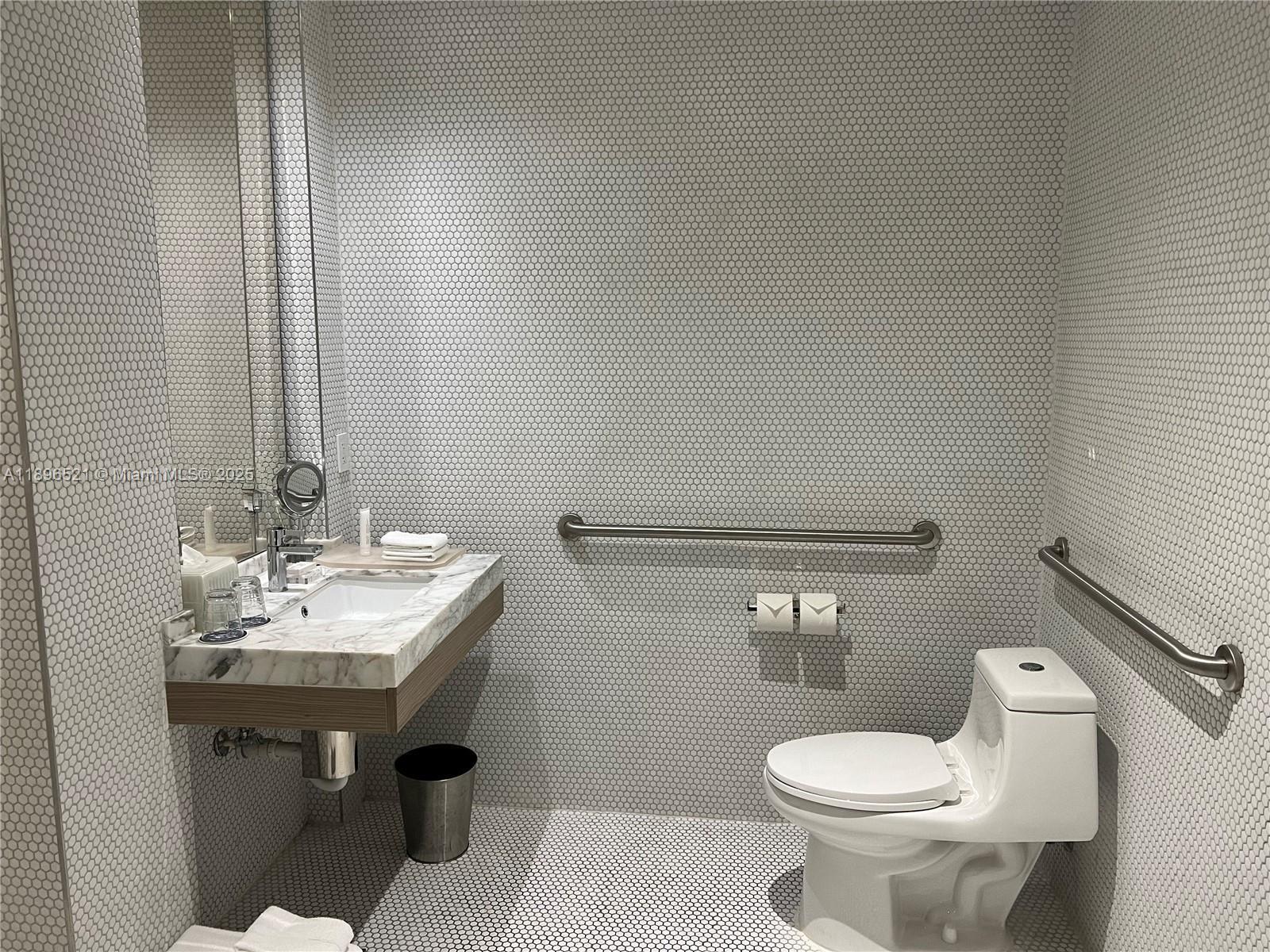 image Sls Lux Brickell6