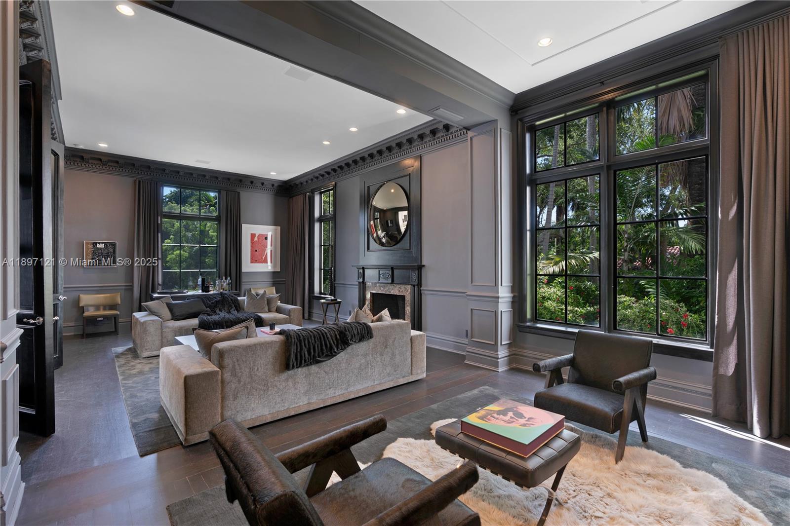 26 Tahiti Bch Is Rd Coral Gables, FL 33143 26 Tahiti Bch Is Rd Coral Gables, FL 33143