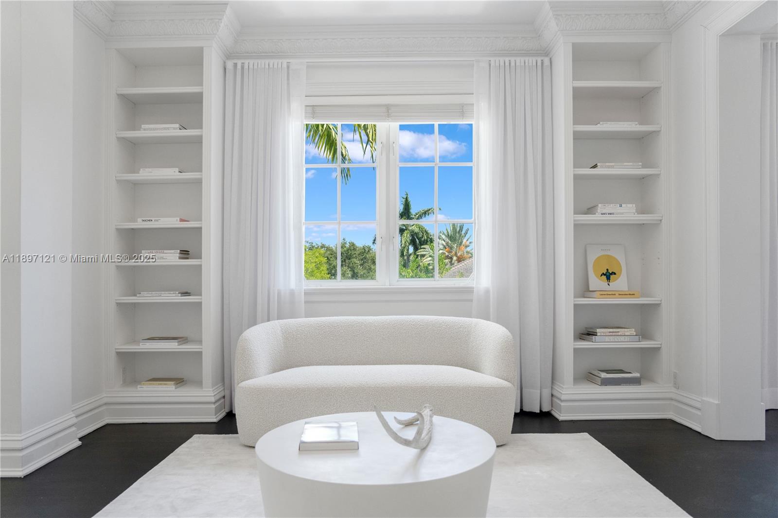 26 Tahiti Bch Is Rd Coral Gables, FL 33143 26 Tahiti Bch Is Rd Coral Gables, FL 33143