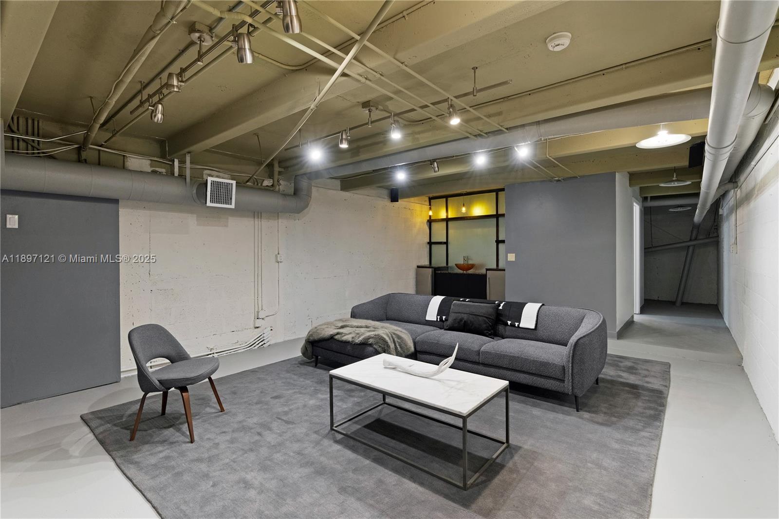 26 Tahiti Bch Is Rd Coral Gables, FL 33143 26 Tahiti Bch Is Rd Coral Gables, FL 33143