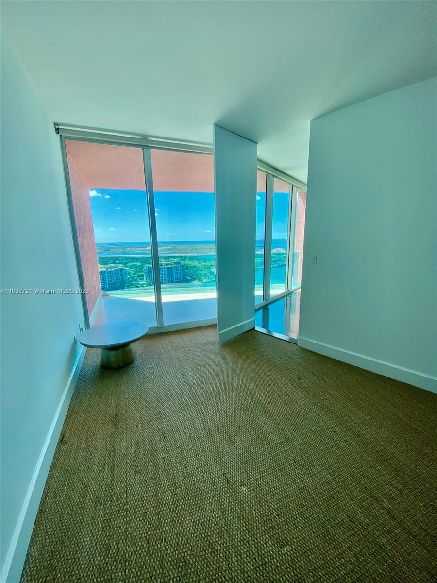 300 S Pointe Dr #3204 Miami Beach, FL 33139