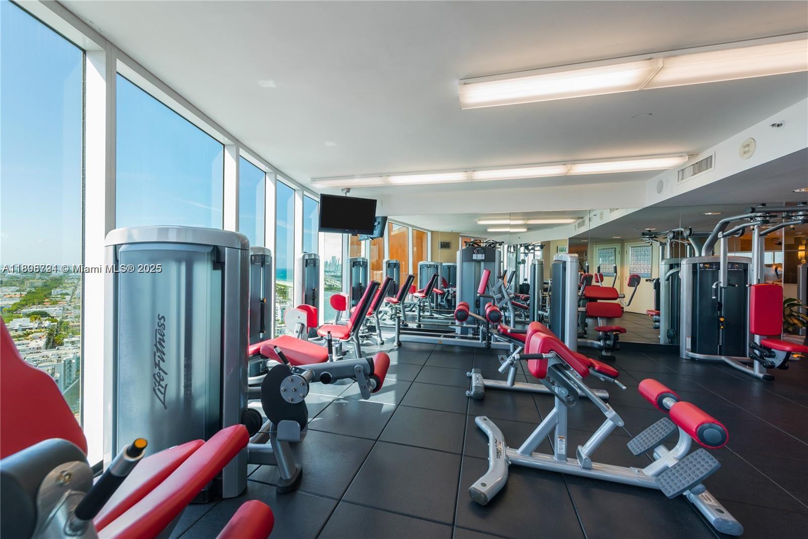 300 S Pointe Dr #3204 Miami Beach, FL 33139