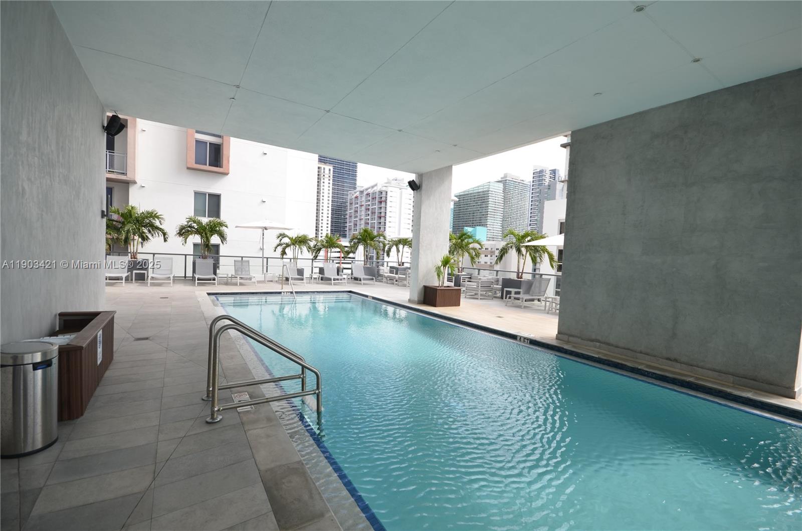 image Smart Brickell25