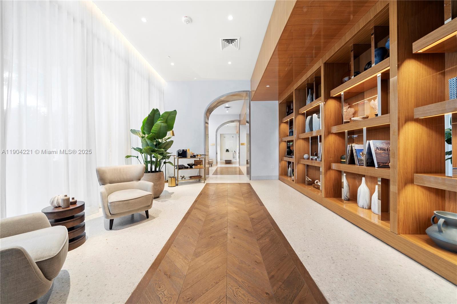 2678 Tigertail Ave #1205 Miami, FL 33133