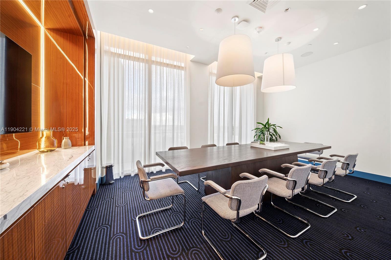 2678 Tigertail Ave #1205 Miami, FL 33133