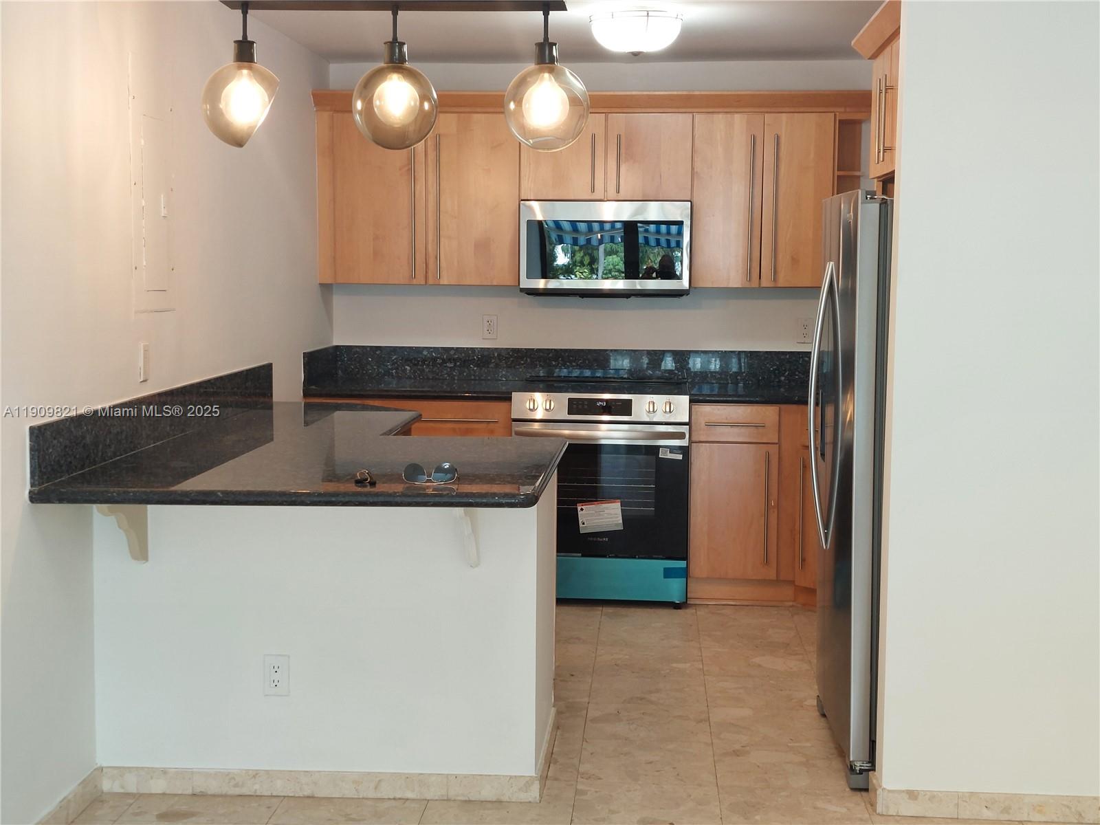 255 Poinciana Dr #605