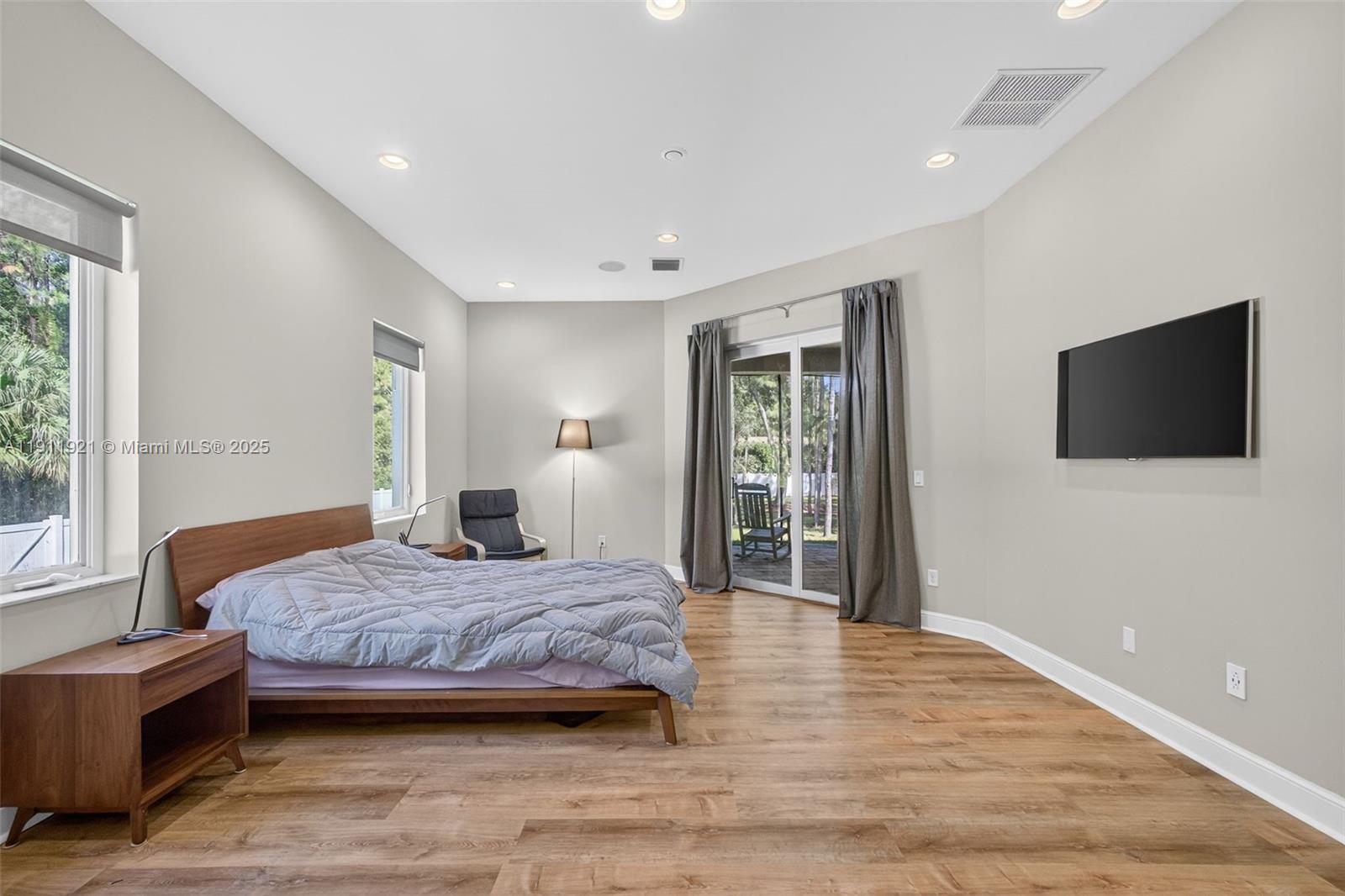 18369 Mellen Ln Jupiter, FL 33478