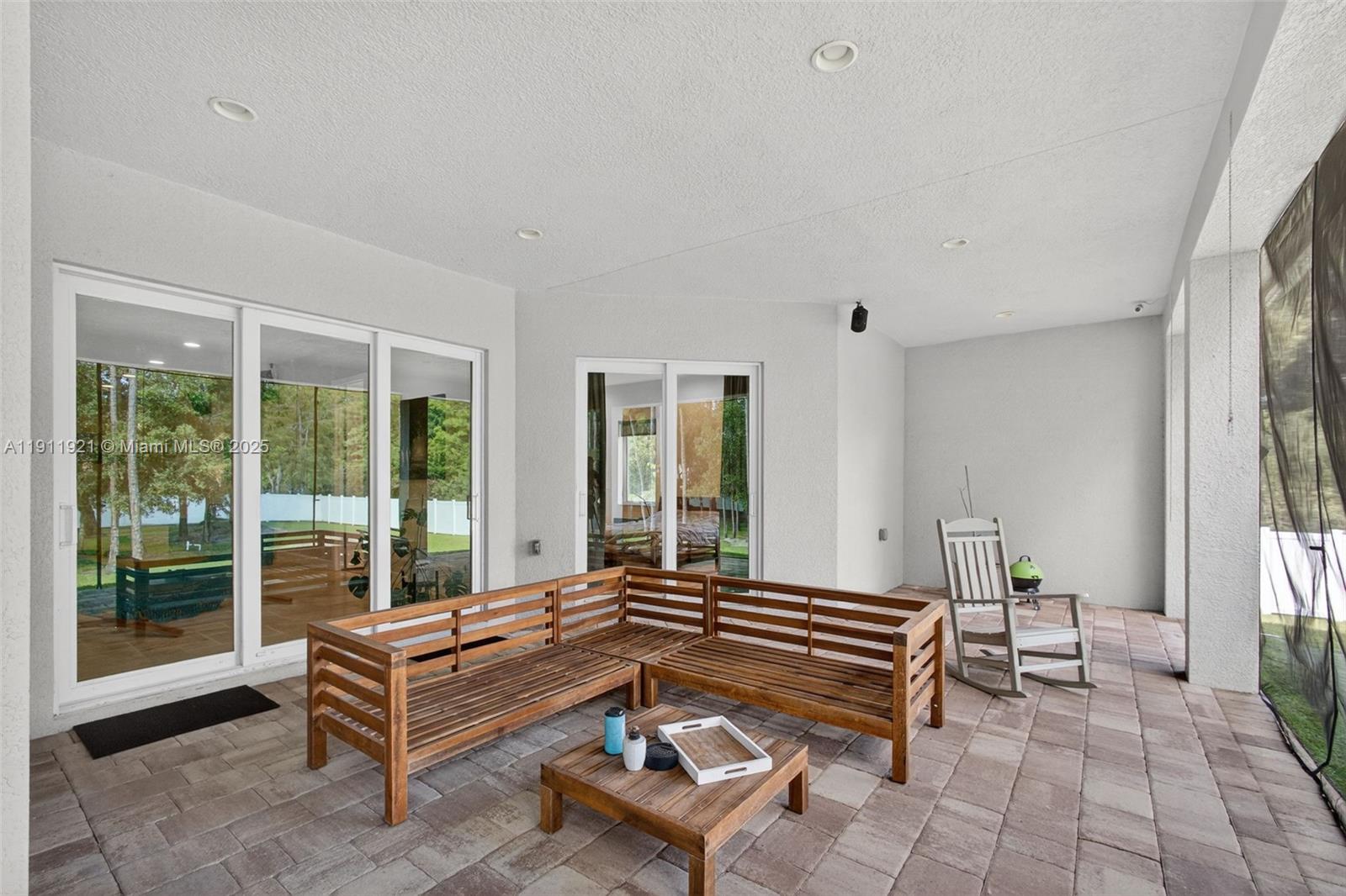 18369 Mellen Ln Jupiter, FL 33478