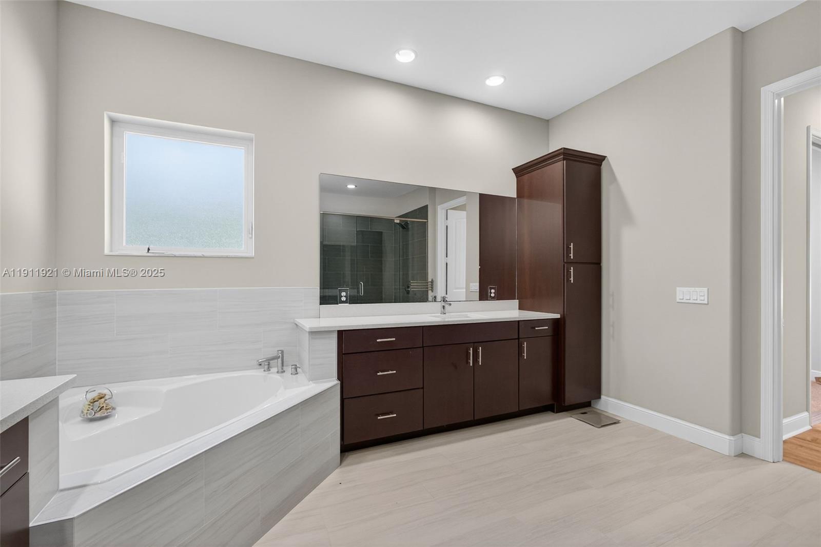 18369 Mellen Ln Jupiter, FL 33478