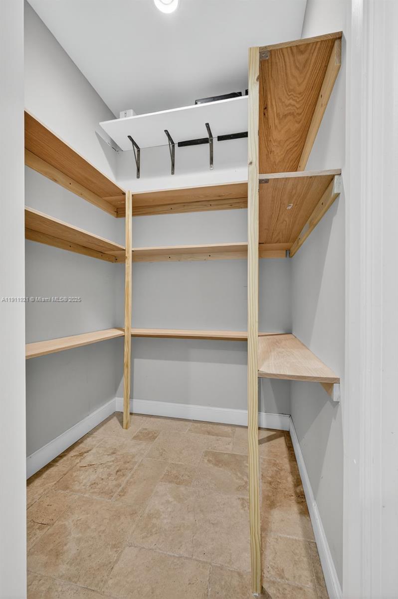 18369 Mellen Ln Jupiter, FL 33478