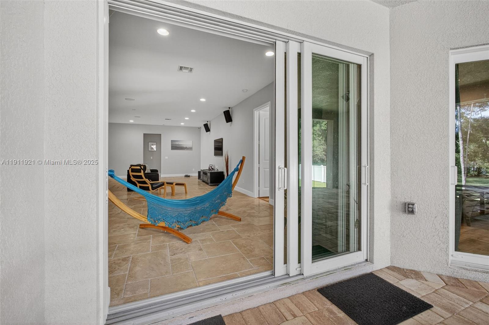 18369 Mellen Ln Jupiter, FL 33478