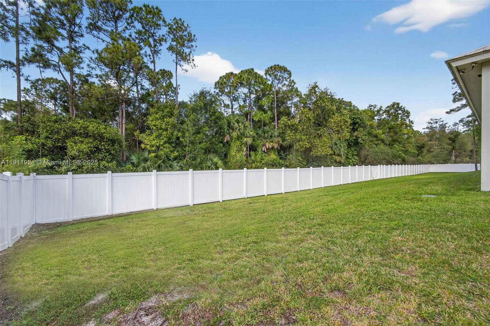 18369 Mellen Ln Jupiter, FL 33478