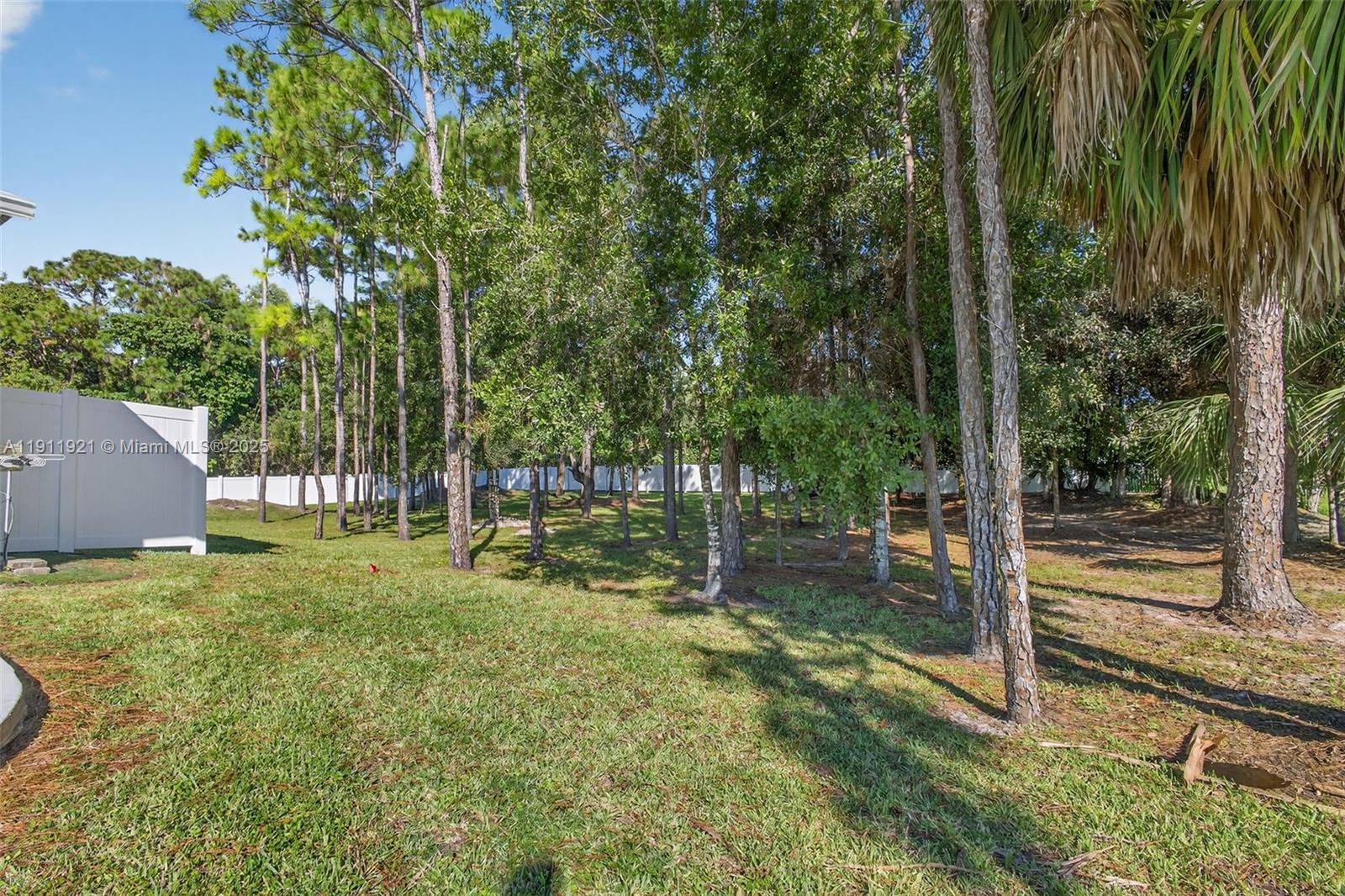 18369 Mellen Ln Jupiter, FL 33478