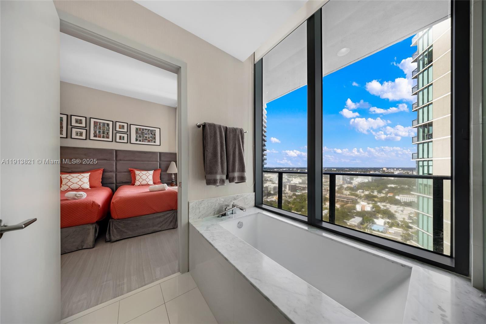 480 NE 31st St #2807 Miami, FL 33137