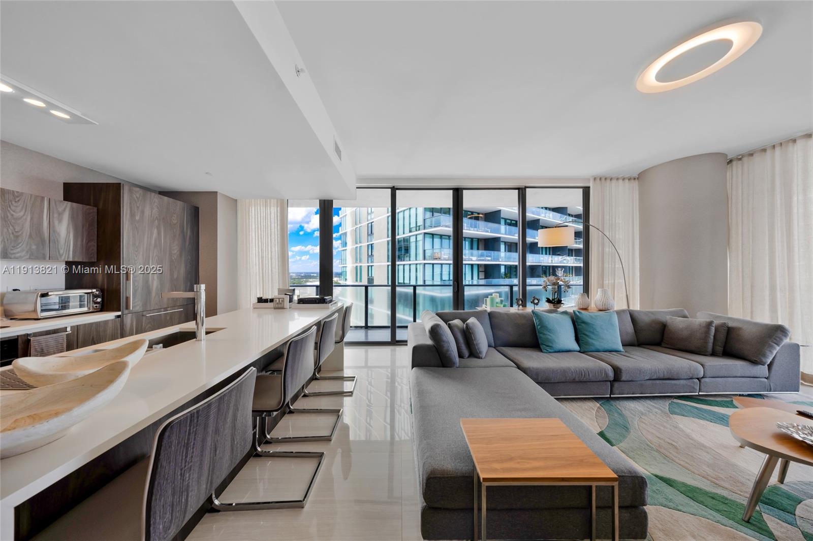 480 NE 31st St #2807 Miami, FL 33137