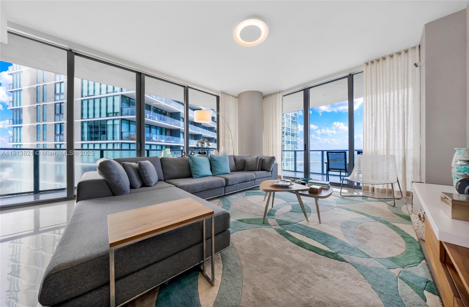 480 NE 31st St #2807 Miami, FL 33137