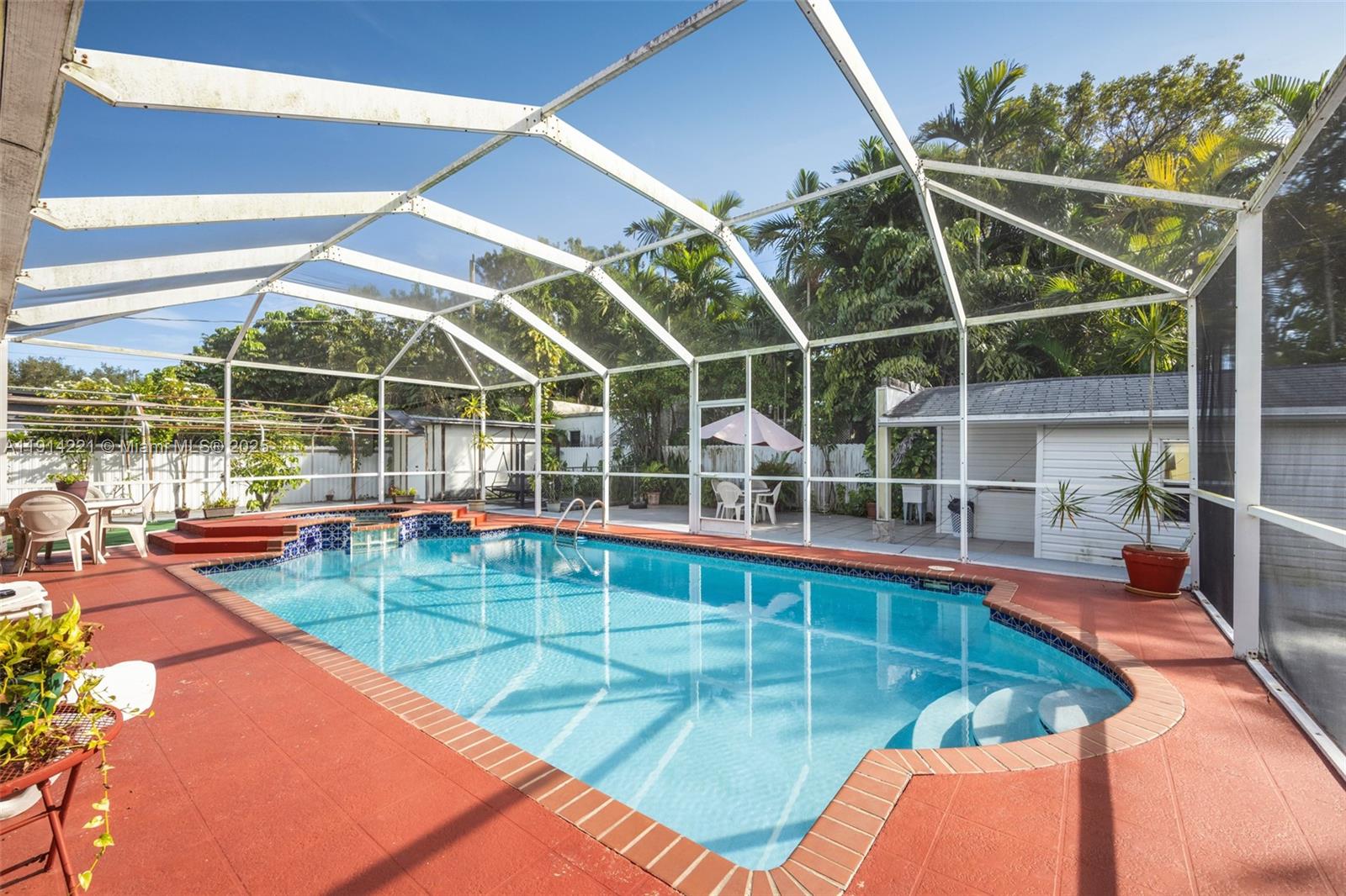 0-5936 SW 29th St Miami, FL 33155