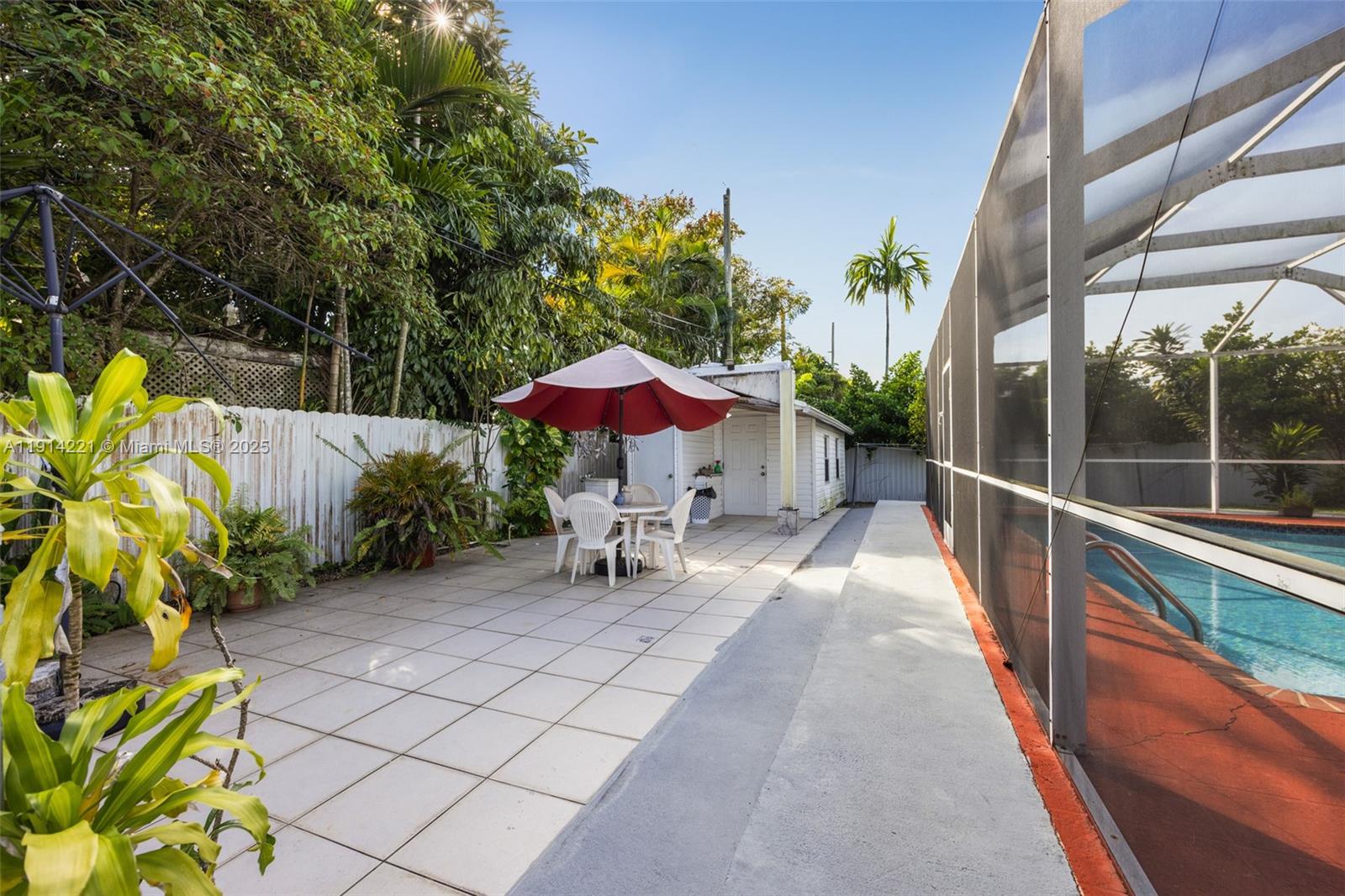 0-5936 SW 29th St Miami, FL 33155