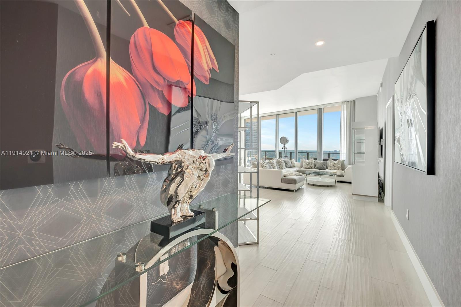 1300 S Miami Ave #PH5001 Miami, FL 33130