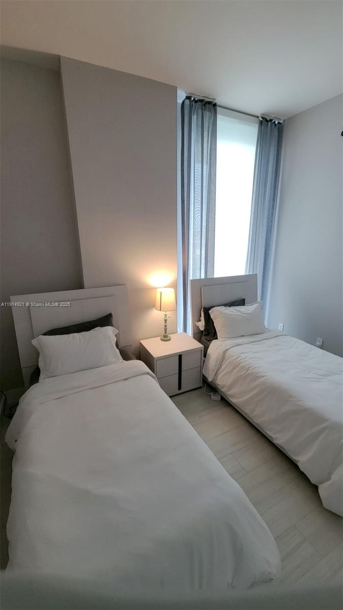 1300 S Miami Ave #PH5001 Miami, FL 33130