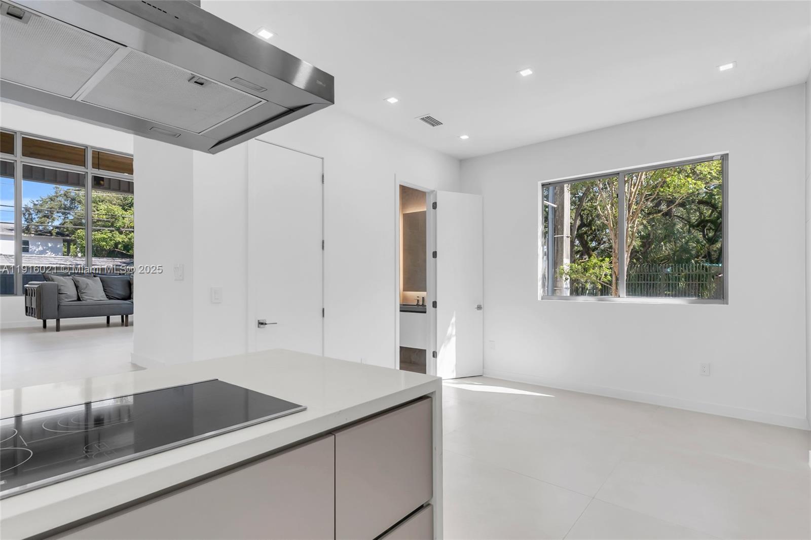 3604 Day Ave Miami, FL 33133