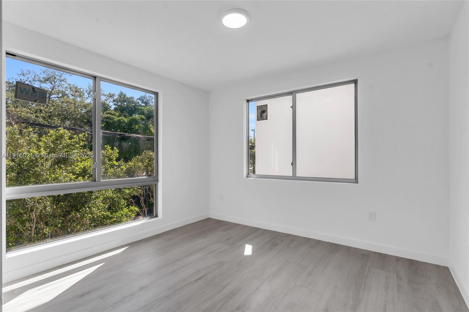 3604 Day Ave Miami, FL 33133