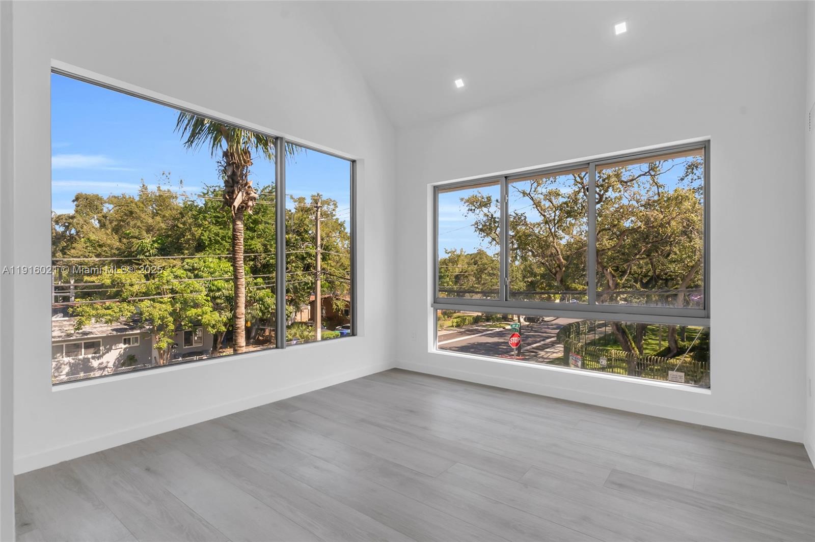 3604 Day Ave Miami, FL 33133