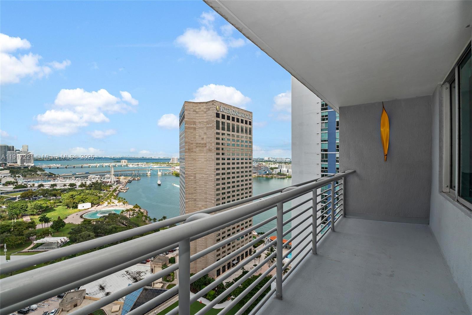 325 S Biscayne Blvd #2918