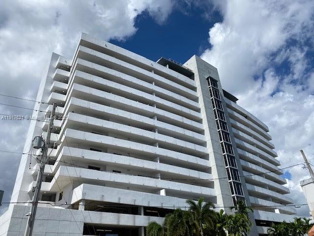 36 NW 6th Ave #808 Miami, FL 33128